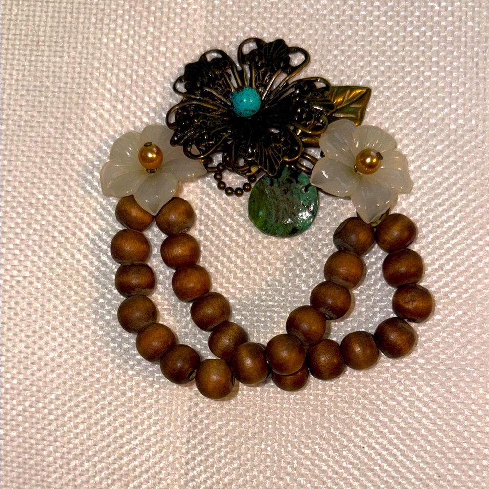 Beaded Bracelet with Flowers